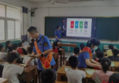 行政執(zhí)法局開展開學季垃圾分類進校園宣傳活動