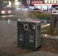 亂扔煙頭進(jìn)垃圾桶，險(xiǎn)些造成火災(zāi)釀成大禍