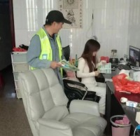 配合垃圾分類，爭做文明市民