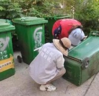 巧手修補垃圾桶，為走馬嶺街督導(dǎo)員點贊